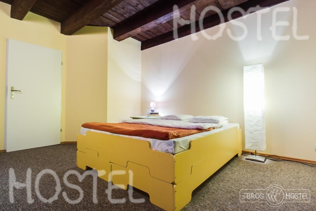 3 Bros' Hostel Cieszyn Cieszyn  Exteriör bild