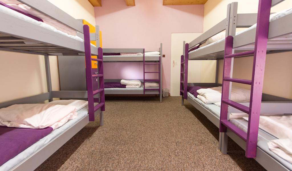 3 Bros' Hostel Cieszyn Cieszyn  Rum bild
