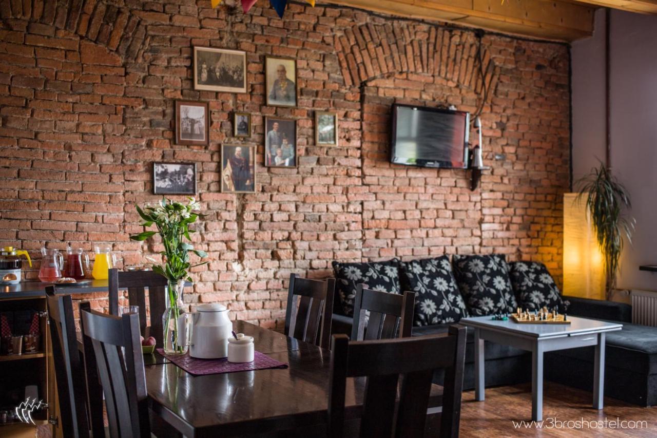 3 Bros' Hostel Cieszyn Cieszyn  Exteriör bild